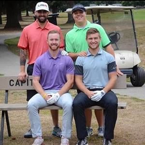 Meet your Posher, Max